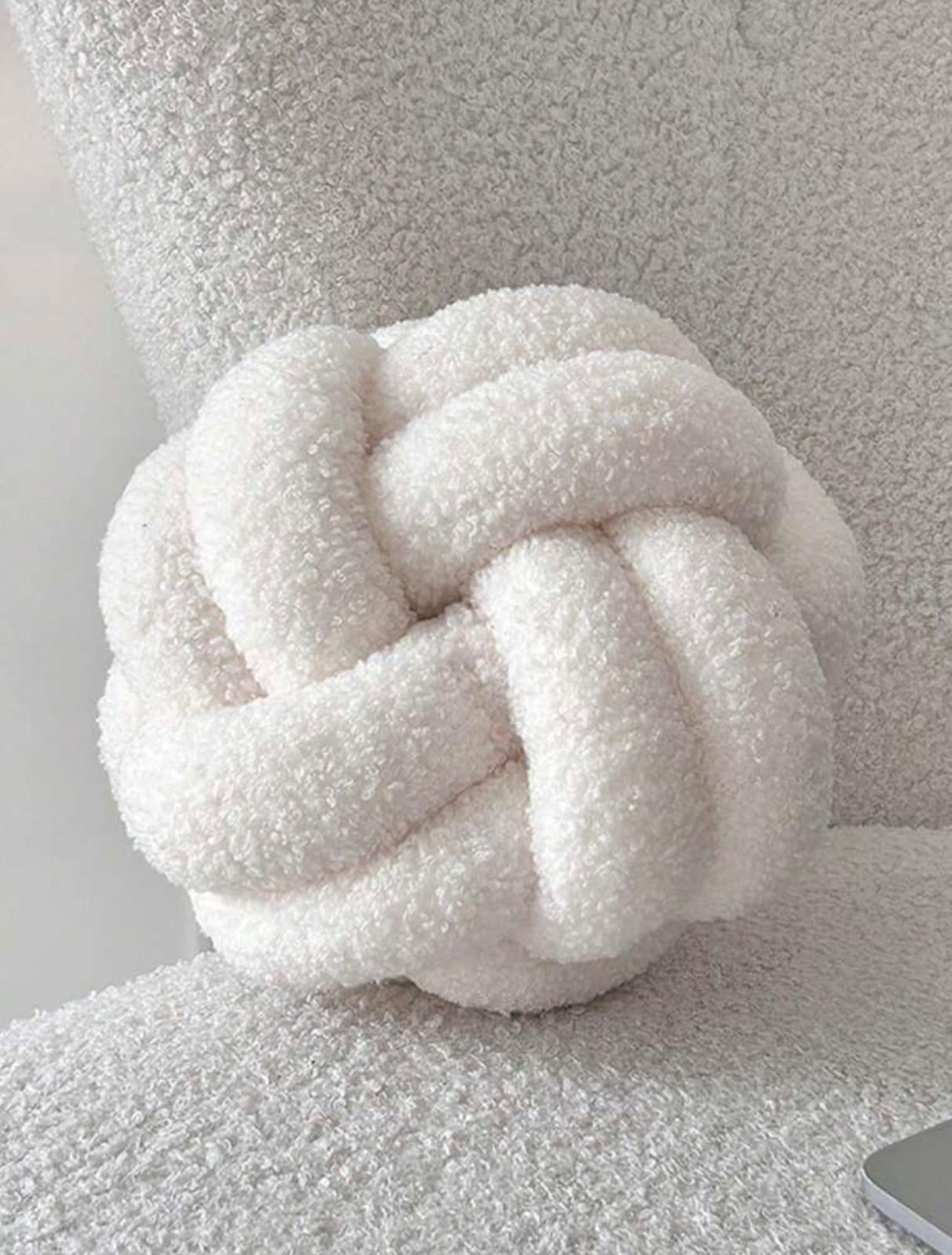 Twist en Cozy knoop kussen