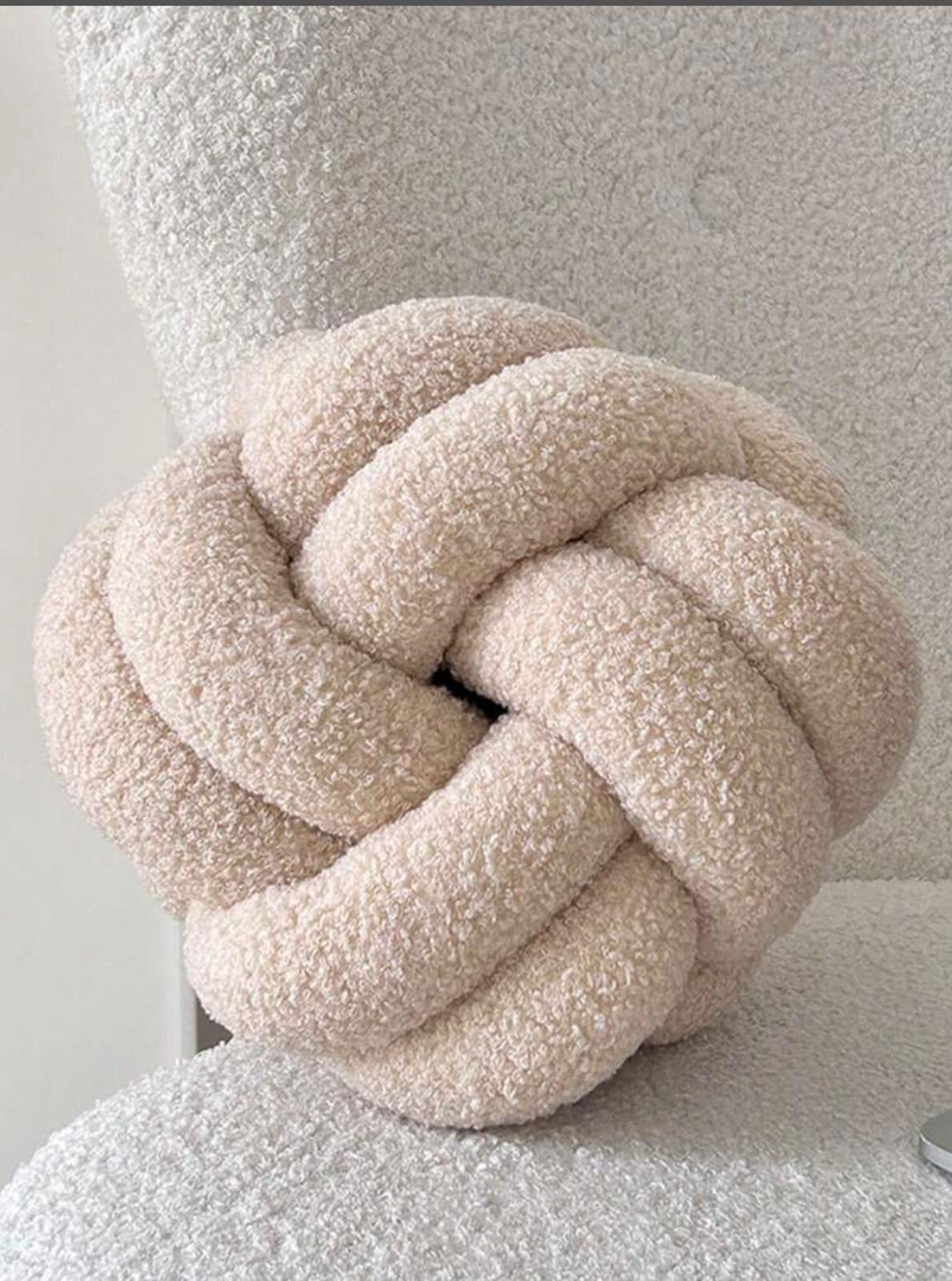 Twist en Cozy knoop kussen