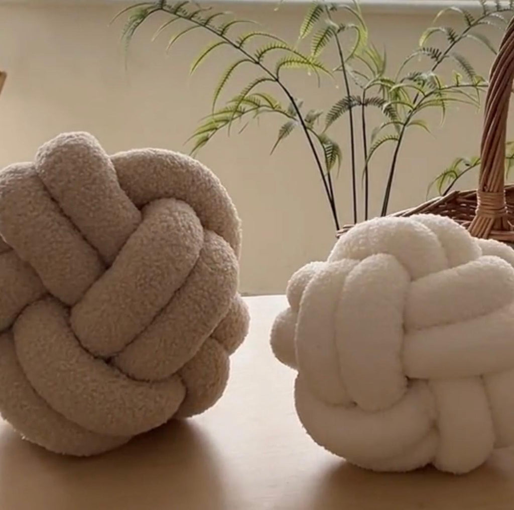 Twist en Cozy knoop kussen